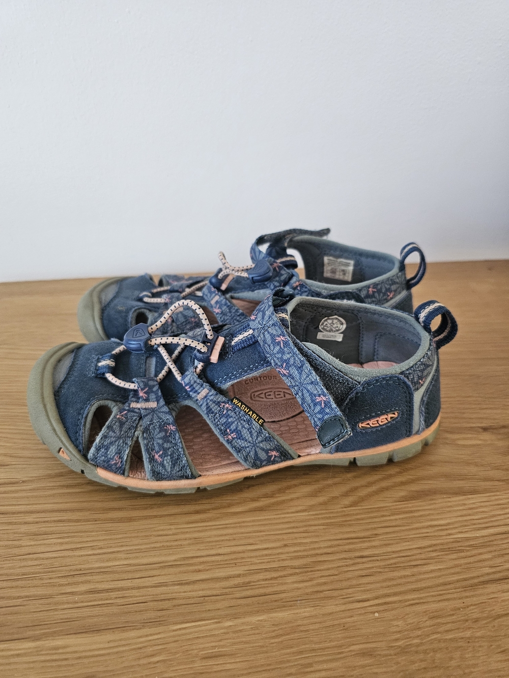 KEEN Kids Blue Outdoor Sandals Waterproof Floral Dusty Blue Size 2